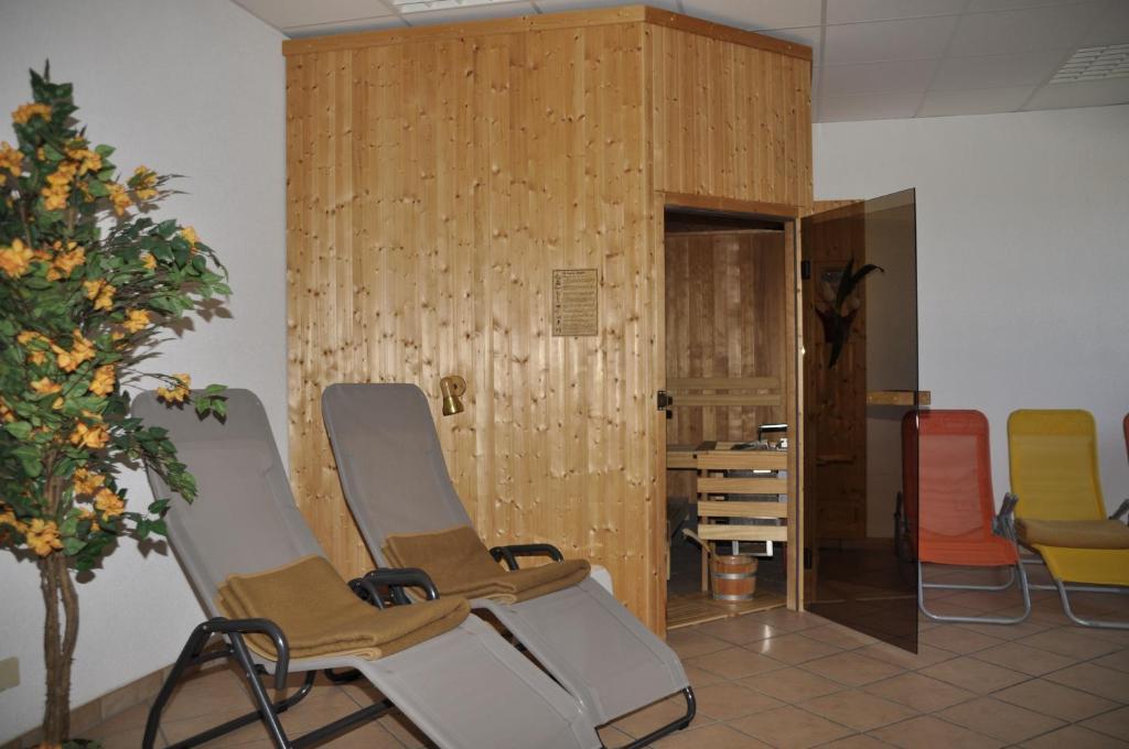 Rennsteighotel Herrnberger Hof Neuhaus am Rennweg Eksteriør bilde