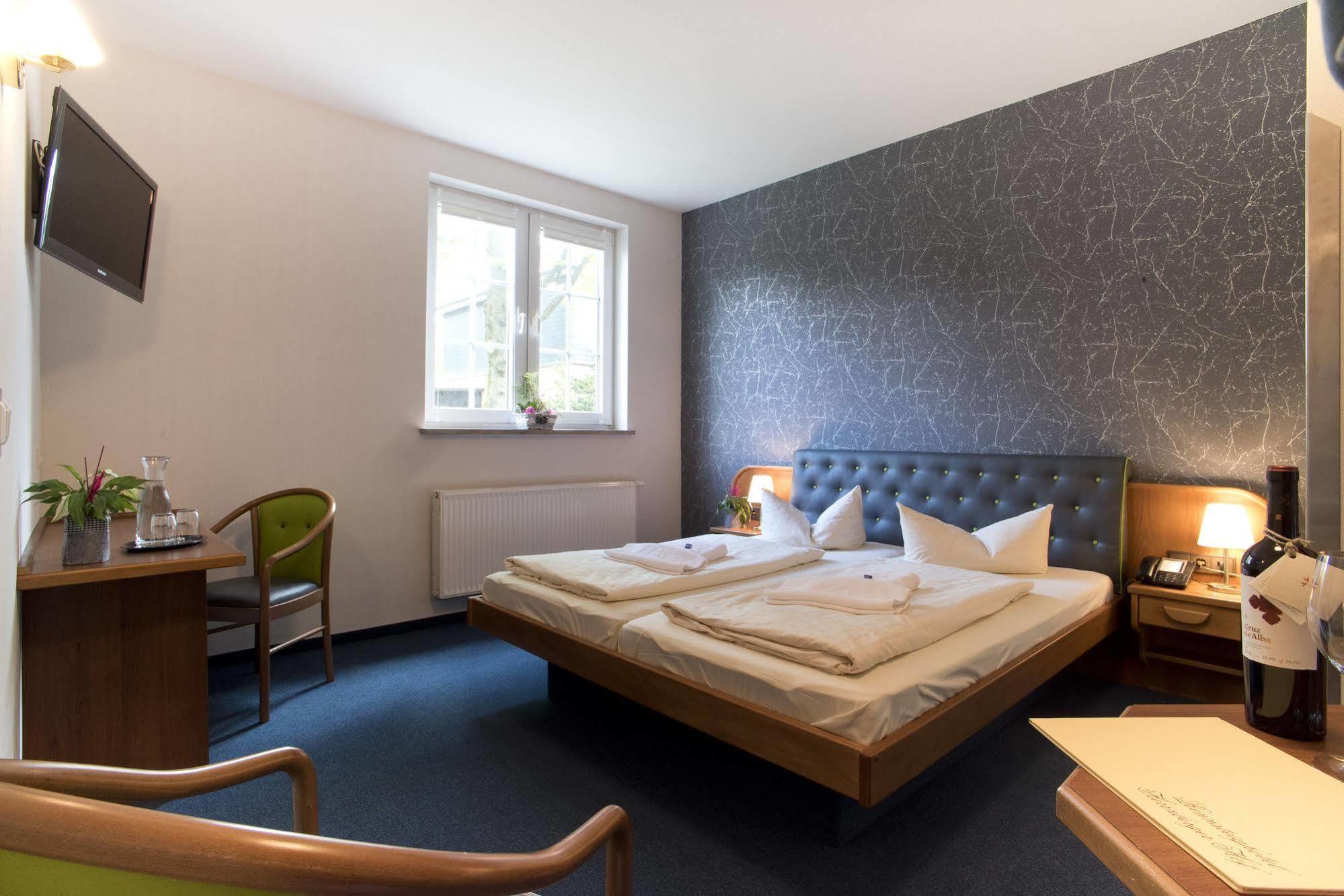 Rennsteighotel Herrnberger Hof Neuhaus am Rennweg Eksteriør bilde